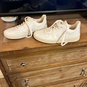 Veja Sneakers
